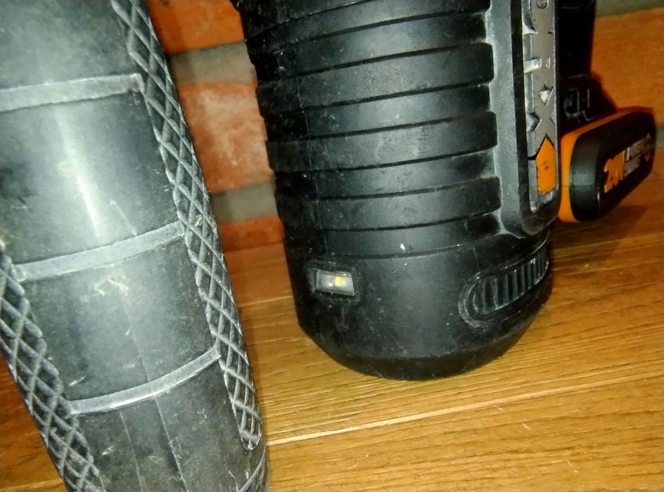 Młotowiertarka Worx WX392.9