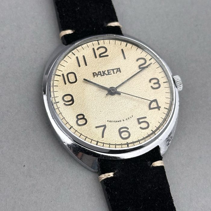 Zegarek vintage Raketa – Sand | jasna tarcza | czytelny | USSR