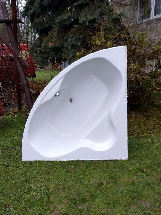 Wanna narożna 150x150