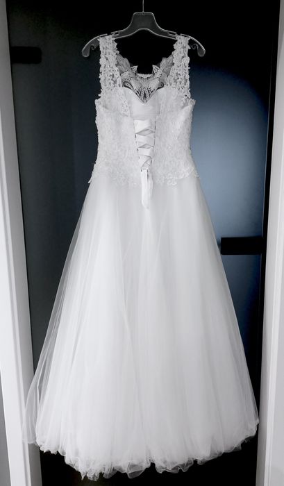 Suknia ślubna z gorsetem