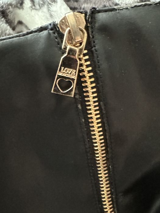 Kozaki na wysokim obcasie i platformie love moschino rozmiar 38 czarne