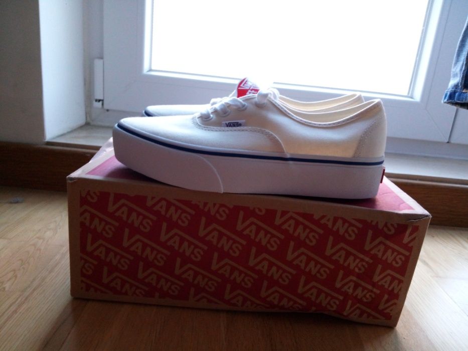 Ténis VANS plataforma - originais - 38