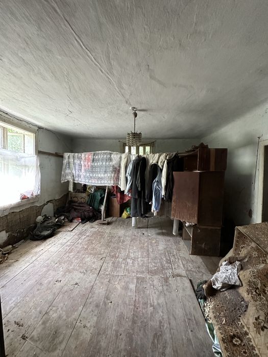 Продаж будинку с. Клузів та землі 28сот