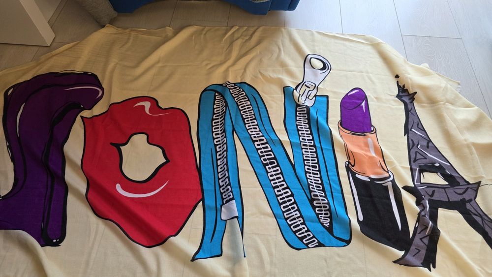 Różnokolorowy szal