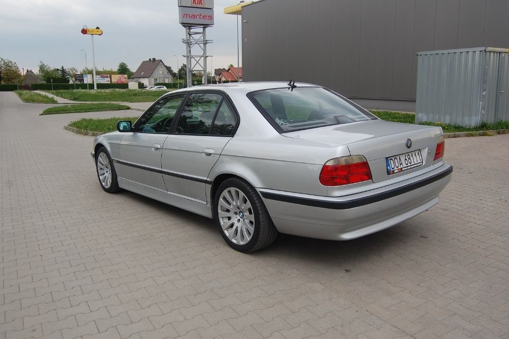 Skup Samochodów Aut BMW AUDI Całe Rozbite Uszkodzone Stare Nowe