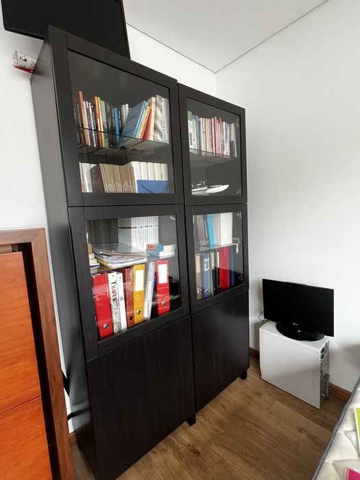 movel Ikea preto