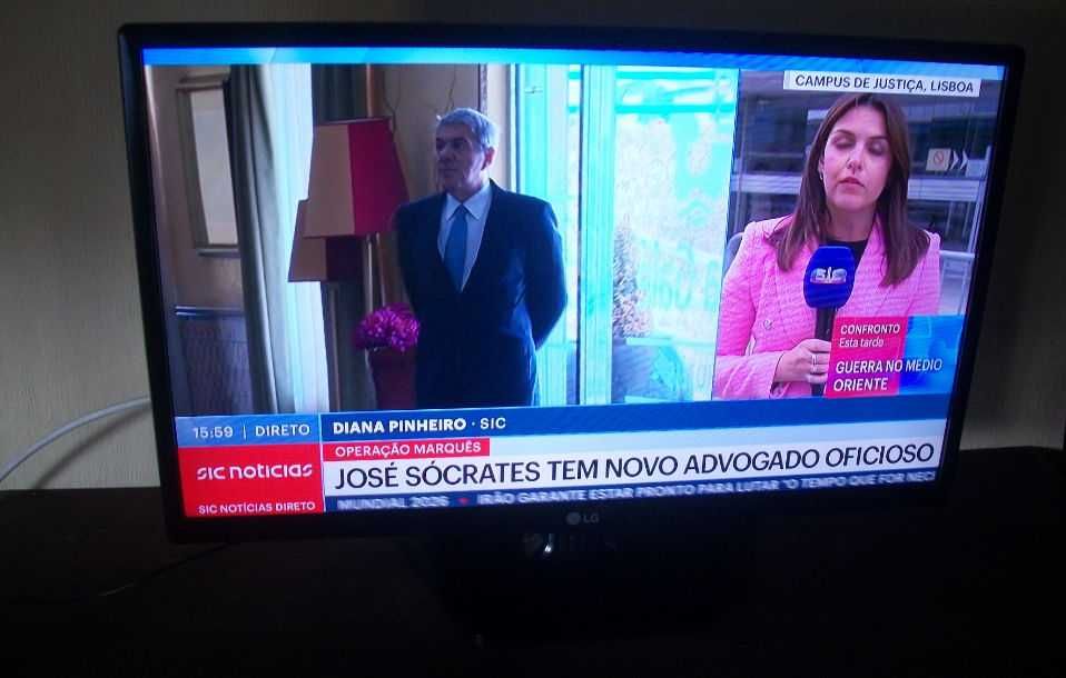 Tv Led LG 28MT47D-PZ Como nova