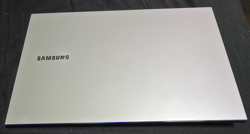 Laptop Samsung Galaxy Book Ion QLED i7 512GB