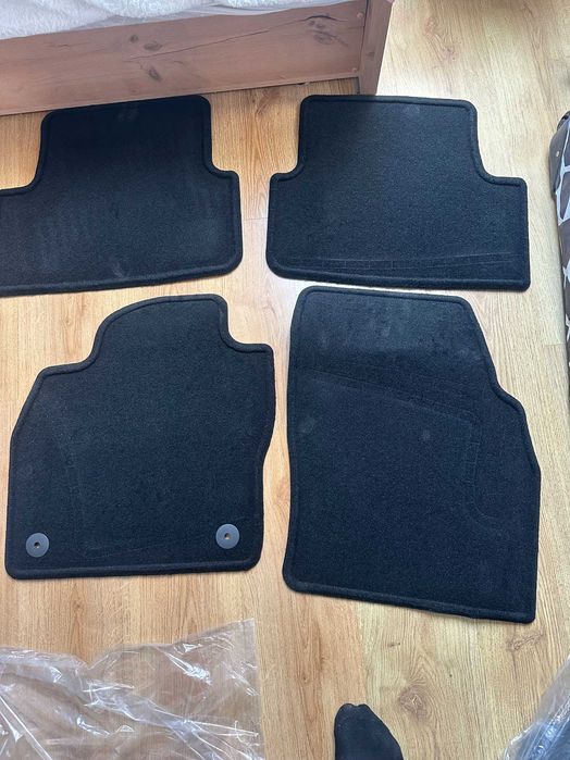 dywaniki aud A1,skoda Scala ,karoq,fabia III toyota yaris seat ibiza