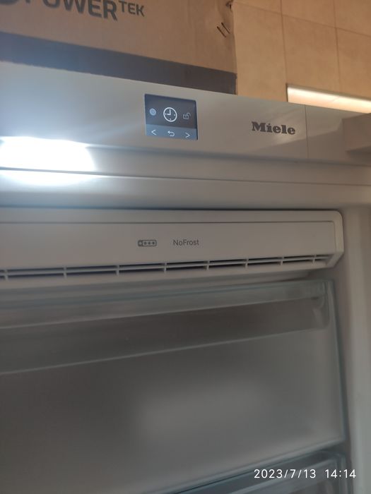 Miele FN 28263. ТОП. Морозильная камера