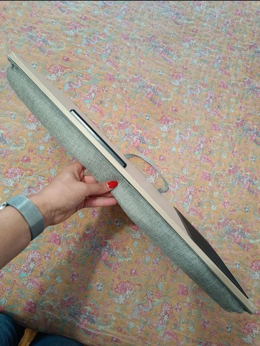 Suporte de colo para portátil e rato