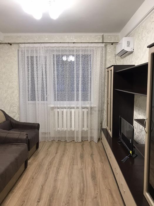 Продажа 2х комн кв- ры с евроремонтом, мебелью и техникой.