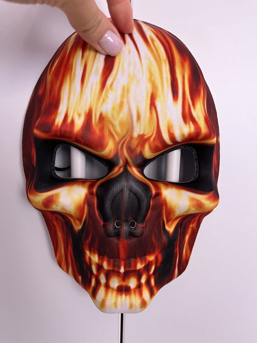 Маска карнавальна на Хеловін