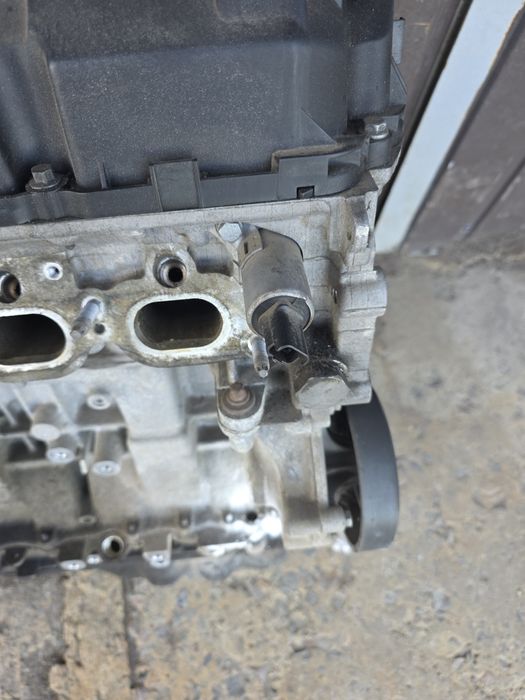Мотор двигун 1.6 бензин гбц ep6 моторчик головка Пежо  Peugeot  вальватронік Сітроен Citroen 207 308 c3 c4