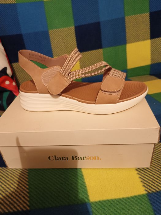 Sprzedam sandały damskie