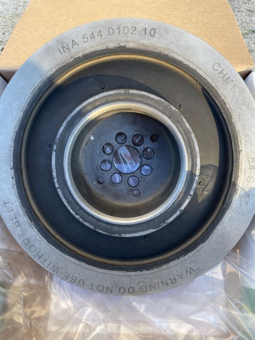 Шків колінвала туарег 3.0 дизель 2007