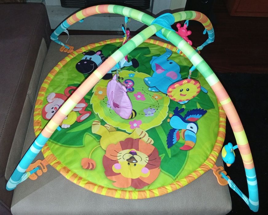 Tapete de actividades para bebé