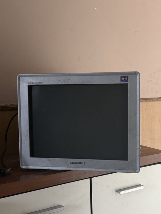 Monitor samsung RETRO  Samsung SyncMaster 793DF S