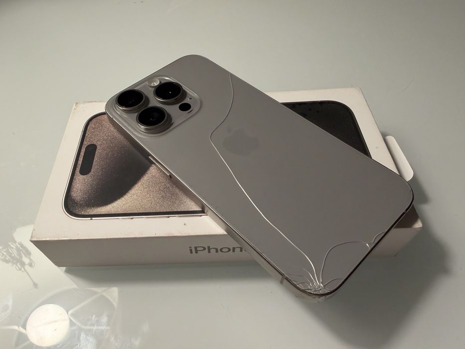 Apple iPhone 15 Pro 512gb Titanio