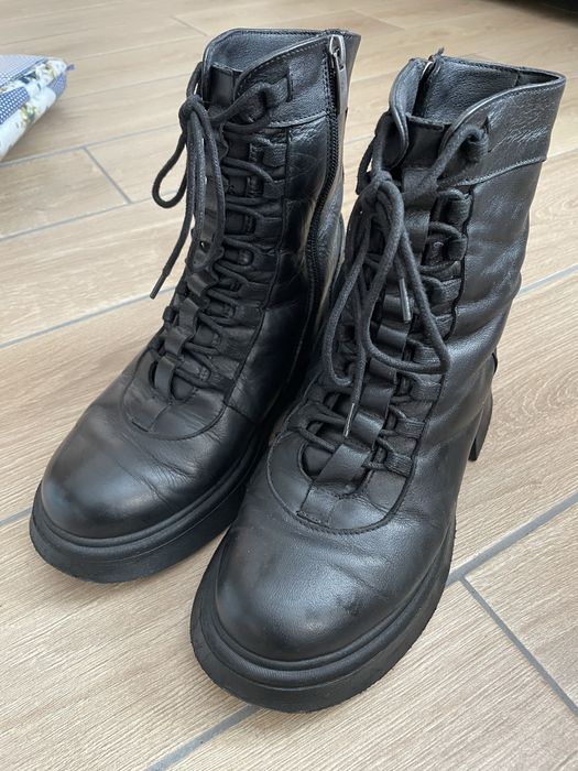 Шкіряне взуття зимове жіноче