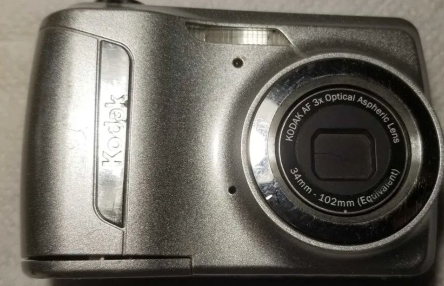 Фотоаппарат Kodak EasyShare C142  рабоч статуэт sharp