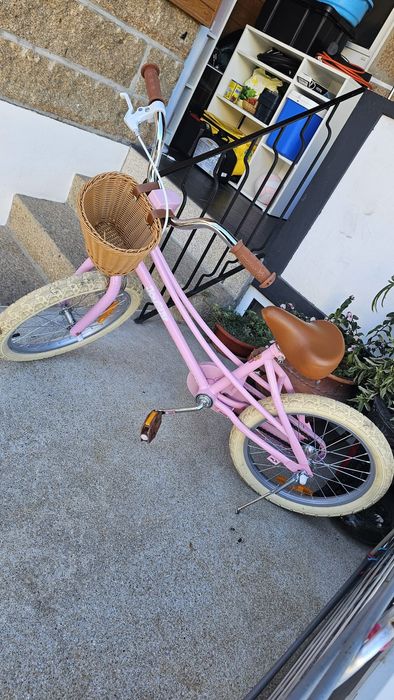 Bicicleta de menina