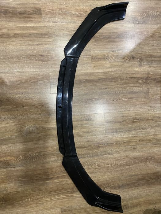 Універсальна нижня губа нова