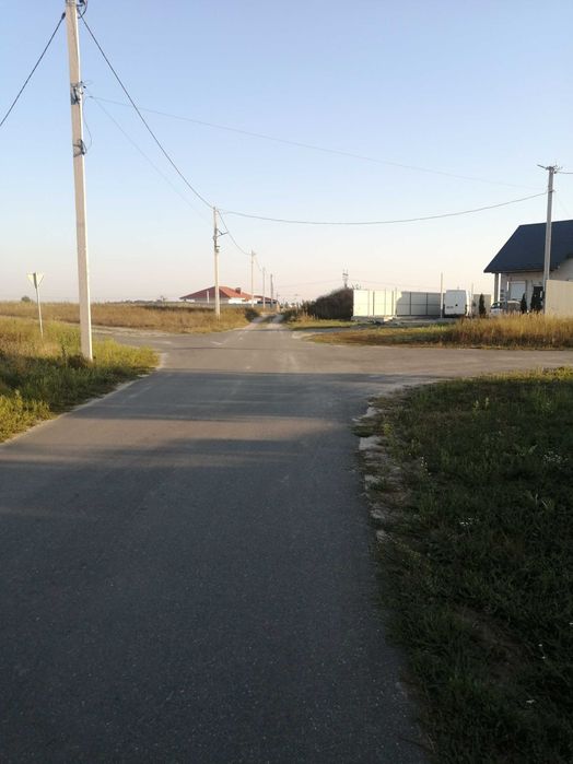 Земельна ділянка в с.Гуровщина Срочно.