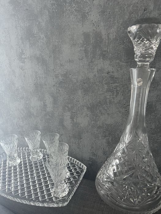 Karafka i kieliszki kryształowe