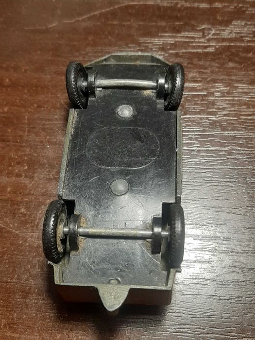 Амфибия.танк производства ссср.Есть много разных.