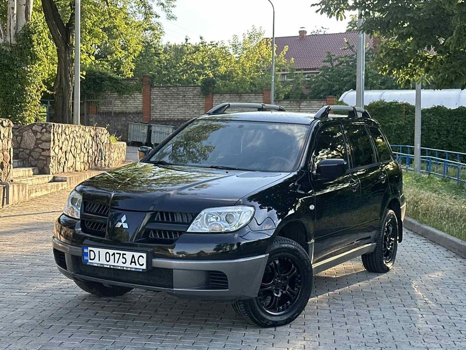 Mitsubishi Outlander в Отл.сост
