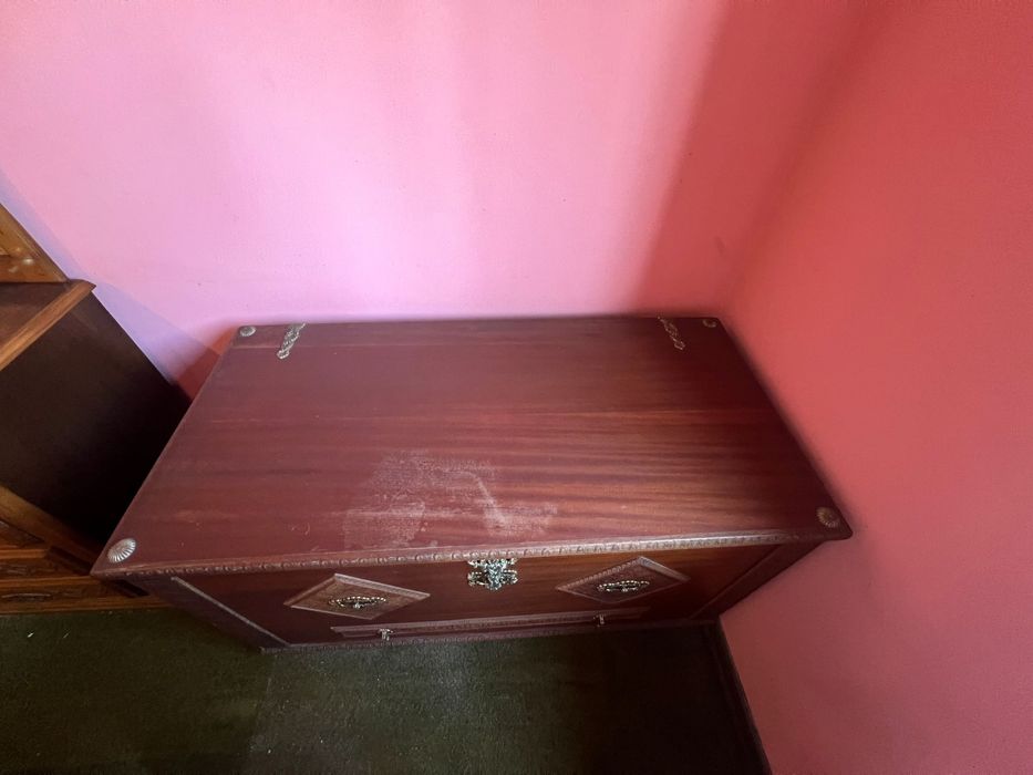 VÁRIOS MOVEIS EM BOM ESTADO