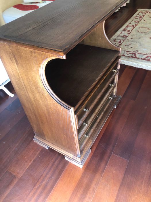 Conjunto Cómoda + 2 mesinhas e cabeceira