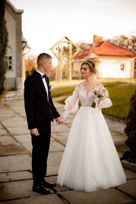 Весільне плаття у гарному стані