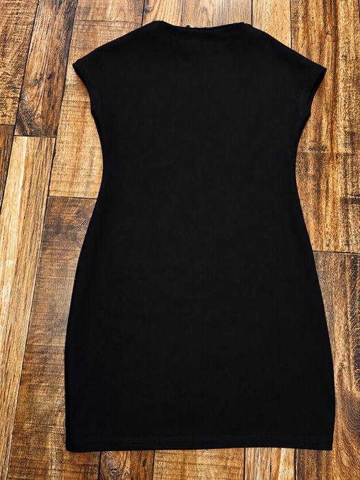 Чорна сукня Zara