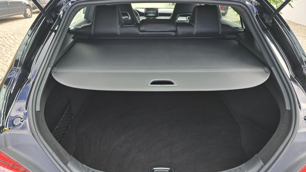 Mercedes-Benz CLA 200 — fotografia 8