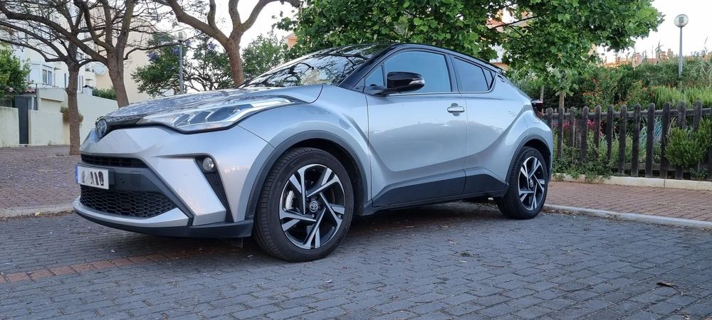 Toyota C-HR 2.0 Hybrid Square Collection