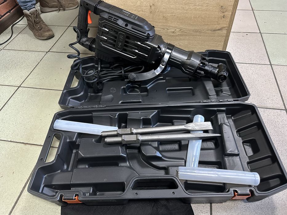 Оренда прокат відбійний молоток, перфератор Дніпро-М з 2-ма піками