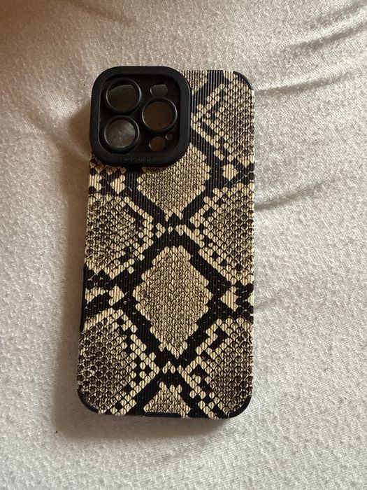 Чохли на iPhone 16 pro max