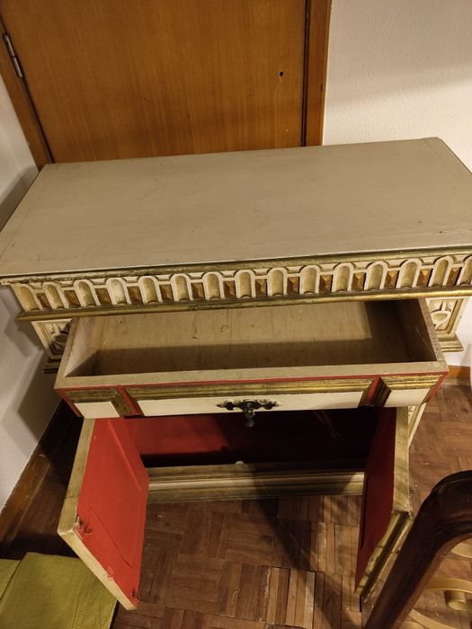 Reservado - Vendo móvel pequeno