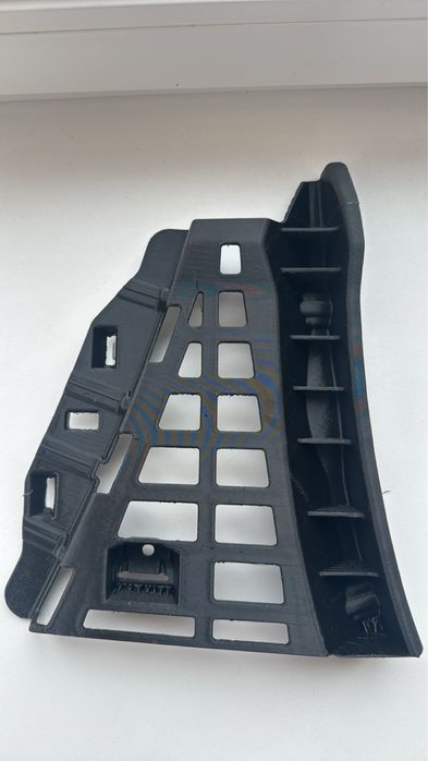 Кронштейн бампера Passat B8 B9 r line. Кріплення підкрилка