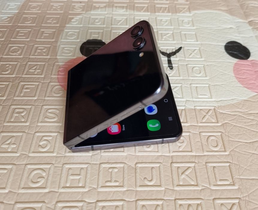 Samsung Galaxy z flip5