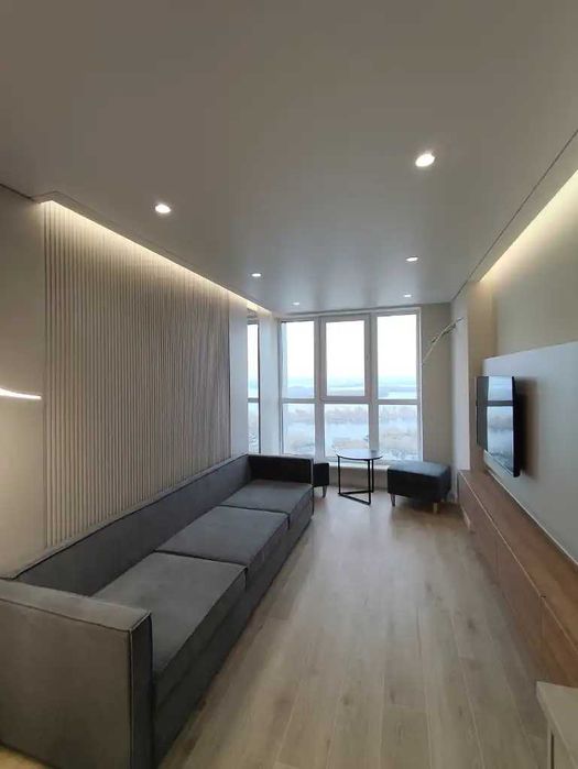 Продам сучасну, 3к. квартиру з видом на Дніпро в ЖК Mont Blan.