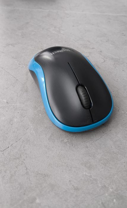 Мишка блютуз Logitech M185