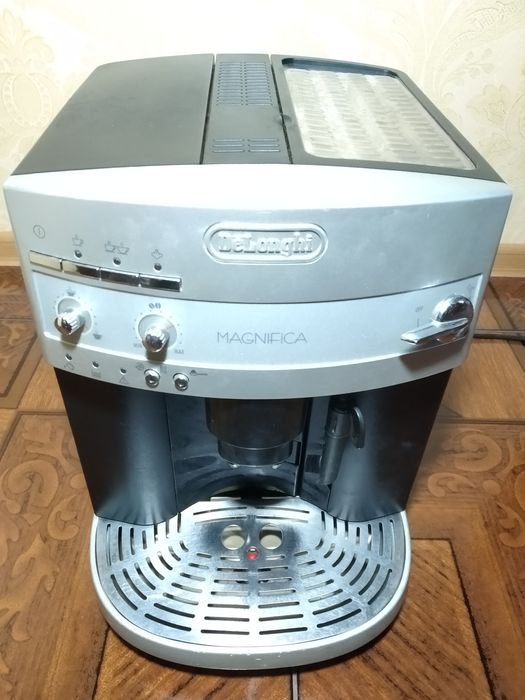 Кавомашина Delonghi на запчастини