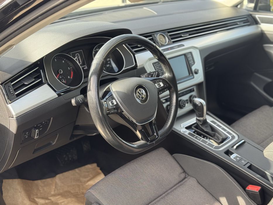 VW Passat Variant 1.6 Tdi Bluemotion Confortline / Caixa DSG / 2016