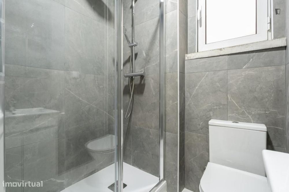 Apartamento com 4 quartos - localizado em Princípe Real Lisbon