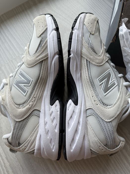 Кросівки new balance