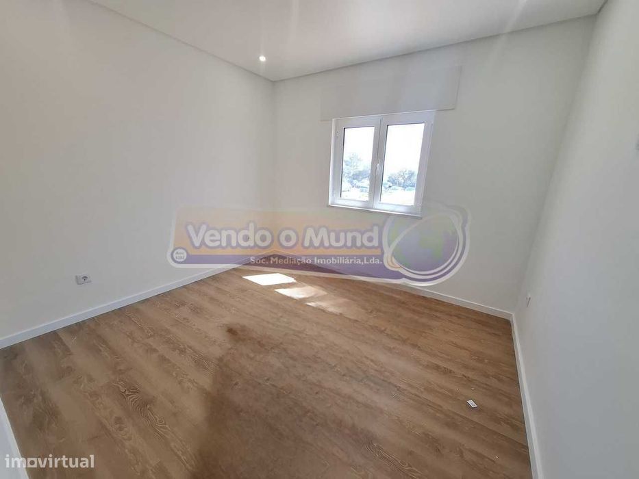 Apartamento T3 em Coruche (CRCH181)
