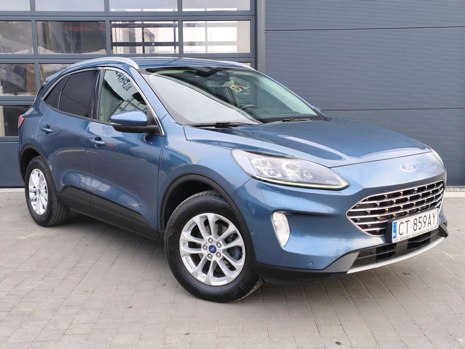 Ford Kuga Salon PL/Titanium/ Hybryda AWD/ Faktura VAT23% cena brutto
